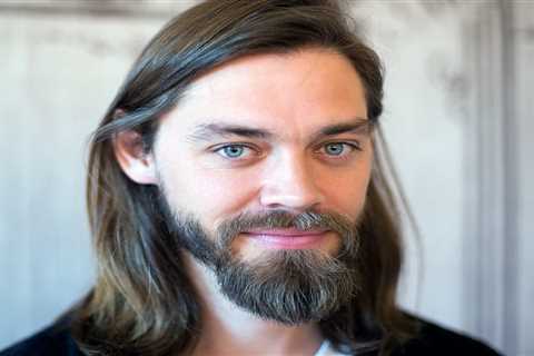 Waterloo Road star Tom Payne unrecognisable after moving to the US for Hollywood career on Walking..