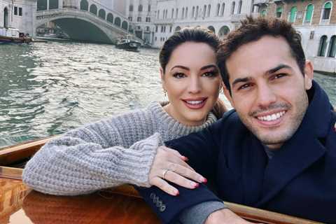 Inside Kelly Brook’s romantic Italy trip with boyfriend Jeremy Parisi as they spend Christmas in..