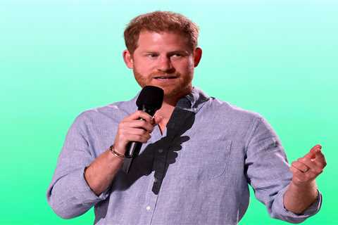 ‘Hypocrite’ Prince Harry doesn’t care about anti-vaxxers on Spotify – he won’t ditch £18m podcast..