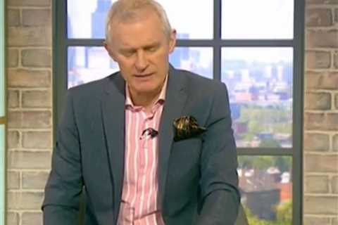 ‘Very rude’ Jeremy Vine guest sparks outrage branding The Queen ‘irrelevant and a waste of time’