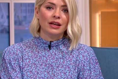 Holly Willoughby fights back tears as she talks to brave student who flew to Ukraine from UK to..