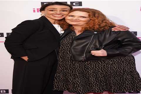 Suranne Jones reunites with Coronation Street co-star Jennie McAlpine at the Gentleman Jack premiere