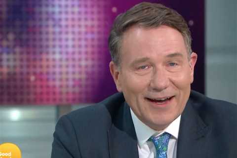 Good Morning Britain’s Richard Arnold breaks down in tears as he reveals heartbreaking childhood..