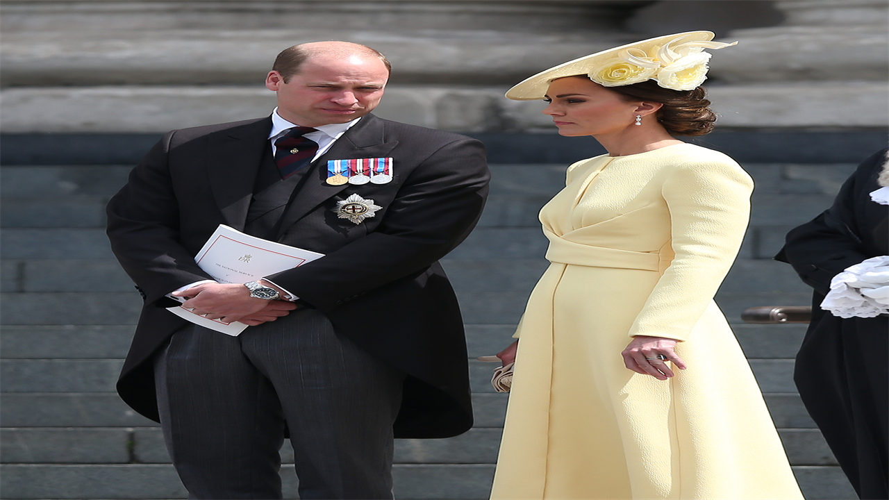 I’m a lip reader and these are the clear instructions Prince William gave Kate Middleton at thanksgiving service