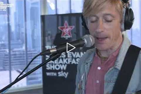 Kula Shaker - Hey Dude (Live on The Chris Evans Breakfast Show with Sky)