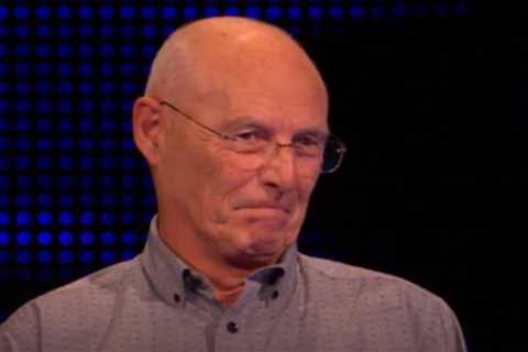 The Chase’s Bradley Walsh open-mouthed as contestant reveals how old he is – and when he retired