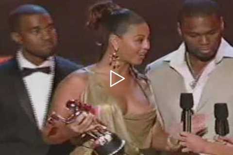 BEYONCE WINS AWARD FOR BEST COLLABO (WWW.LILKIMFANCLUB.COM)