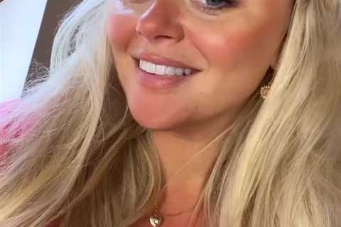 Emily Atack shows off awkward ‘tan line fail’ after holiday to Spain