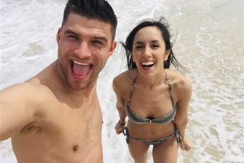 Strictly’s Janette Manrara shows off her incredible figure in a bikini as she hits the beach with..