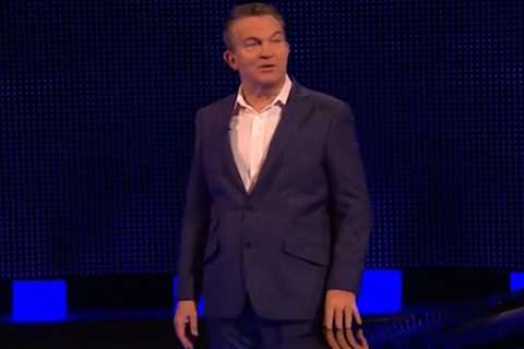 The Chase’s Bradley Walsh takes brutal swipe at rival game show Pointless after prize money disaster