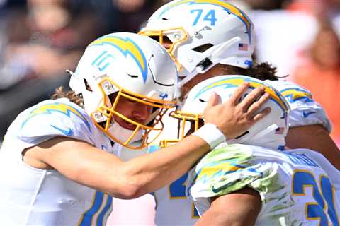 Justin Herbert, Austin Ekeler can be difference in Chargers’ playoff chase this time