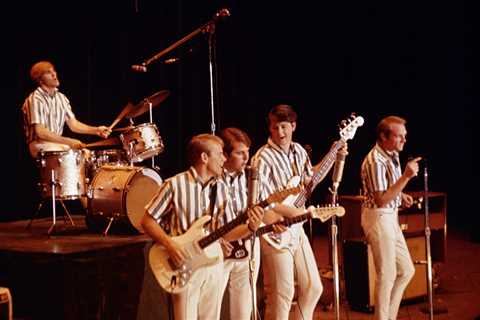 Ask Billboard: The Beach Boys, Jacksons & John Lennon Notch First Top 40 Hot 100 Hits Since the..