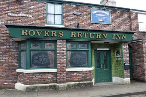 Coronation Street producer teases shock affair that will explode in June