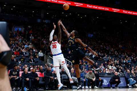 Julius Randle, Jalen Brunson lead Knicks to first win in Toronto since 2015