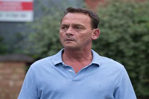 EastEnders’ Billy Mitchell exposed as a child abuser in horrifying forgotten storyline