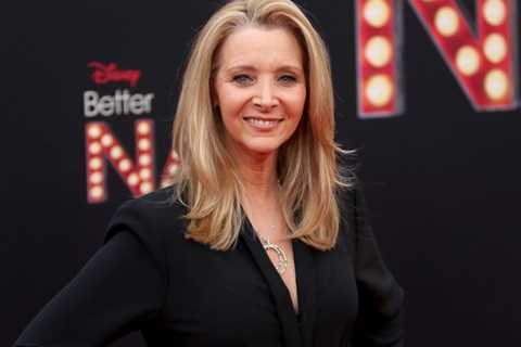 Lisa Kudrow Reveals How Aging Has Changed Her Body Image For The Better