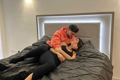 Inside Dancing On Ice star Ekin-Su and Davide’s London mansion as they show off new sofa and huge..