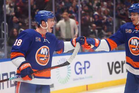 Anthony Beauvillier ‘very emotional’ after Islanders trade him for Bo Horvat