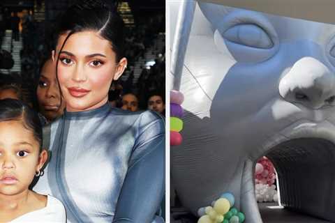 Kylie Jenner Has Been Accused Of “Mocking The Victims” Of The Astroworld Tragedy With Her..