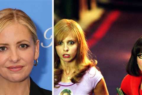 Sarah Michelle Gellar Says A Velma-Daphne Kiss Was Cut From Scooby-Doo