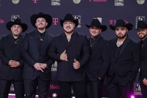 New Around the World: Grupo Frontera Adds ‘Di Que Si’ to Global Charts