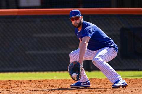 Mets’ Darin Ruf’s wrist problems could be issue as season nears