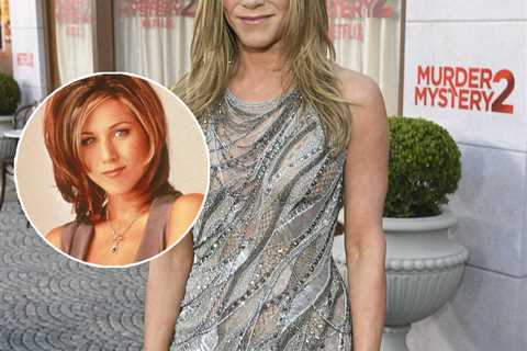 Jennifer Aniston Says Younger 'Generation' Find Friends Episodes 'Offensive'