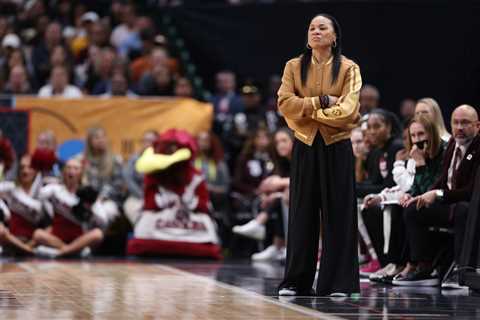 Dawn Staley rails against South Carolina’s style-of-play narrative: ‘Not bar fighters’