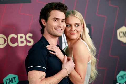 Kelsea Ballerini & Chase Stokes Make Red Carpet Debut at 2023 CMT Music Awards