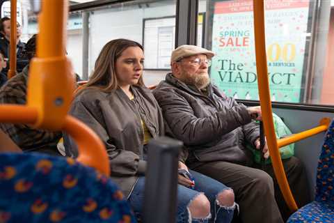 Amy Barlow suffers devastating panic attack as she’s approached in Coronation Street