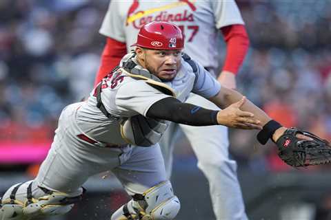 Cardinals make stunning Willson Contreras move months into $87.5 million contract