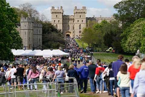 Coronation concert: Excited Royal fans gather at Windsor ready to watch Katy Perry perform to..