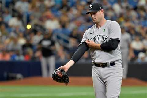 Yankees take crushing walk-off loss to Rays after blowing six-run lead