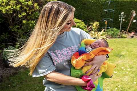 Gogglebox’s Izzi Warner cradles her baby nephew in adorable new snap