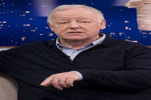 TV’s Les Dennis reveals real reason he quit Family Fortunes & why it’s best thing he ever did