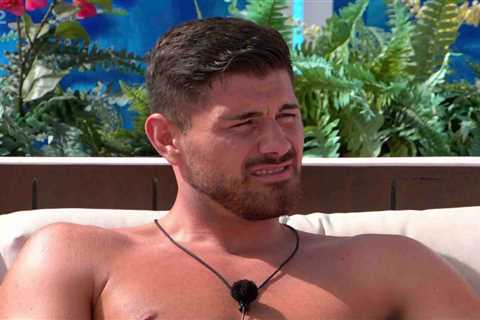 Love Island’s Scott reveals huge moment with Catherine after Casa Amor – but it was never shown on..