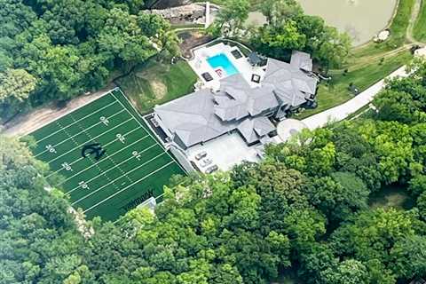 Patrick Mahomes’ massive Missouri mansion includes golf hole, personalized football field