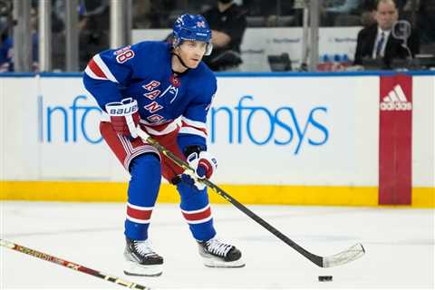 Patrick Kane’s unusual free-agency approach after brief Rangers stint