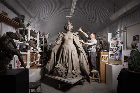 Late Queen Elizabeth and her corgis are recreated for her first memorial statue — in 7ft work of..