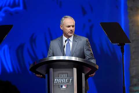 It’s time to fix MLB’s ridiculous draft rule and allow teams to trade standard picks