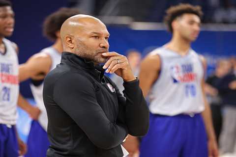 Former Knicks coach Derek Fisher hired to lead Los Angeles high school team