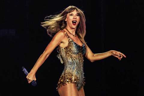 How Taylor Swift Ditched Dealing With Hollywood Studios to Release the ‘Eras Tour’ Film With AMC