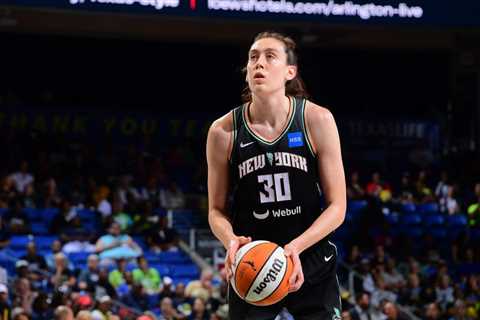 Breanna Stewart sets WNBA’s single-season scoring record in Liberty win