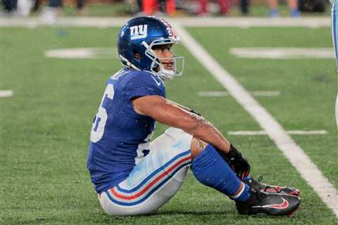 Giants embarrassed by rival Cowboys in nightmare season-opening loss