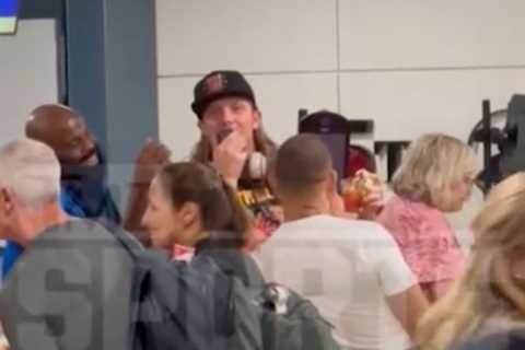 Ex-WWE star Matt Riddle made loud scene before airport security incident: ‘F–king fly!’