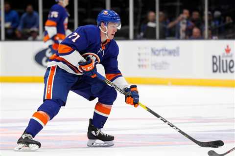 Kyle MacLean turning heads during Islanders’ training camp