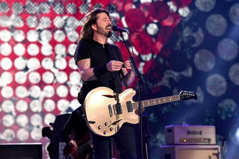 Everything or Nothing at All: How to Get Tickets to the Foo Fighters’ Tour — Before They Sell Out