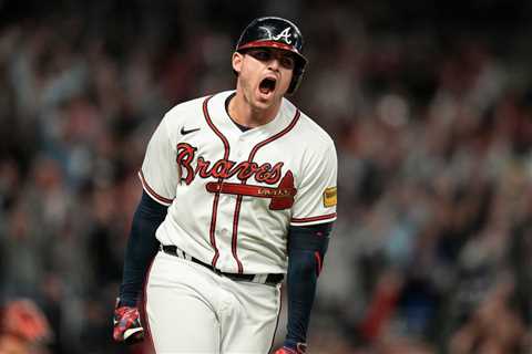 Austin Riley’s clutch homer leads Braves to wild Game 2 win over Phillies to even NLDS