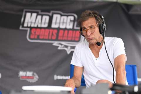 Chris Russo ticks off Howard Stern after backing out of another promise: ‘F–ked up’