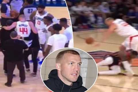 Clippers’ Mason Plumlee carried off court after collision with Knicks’ Julius Randle